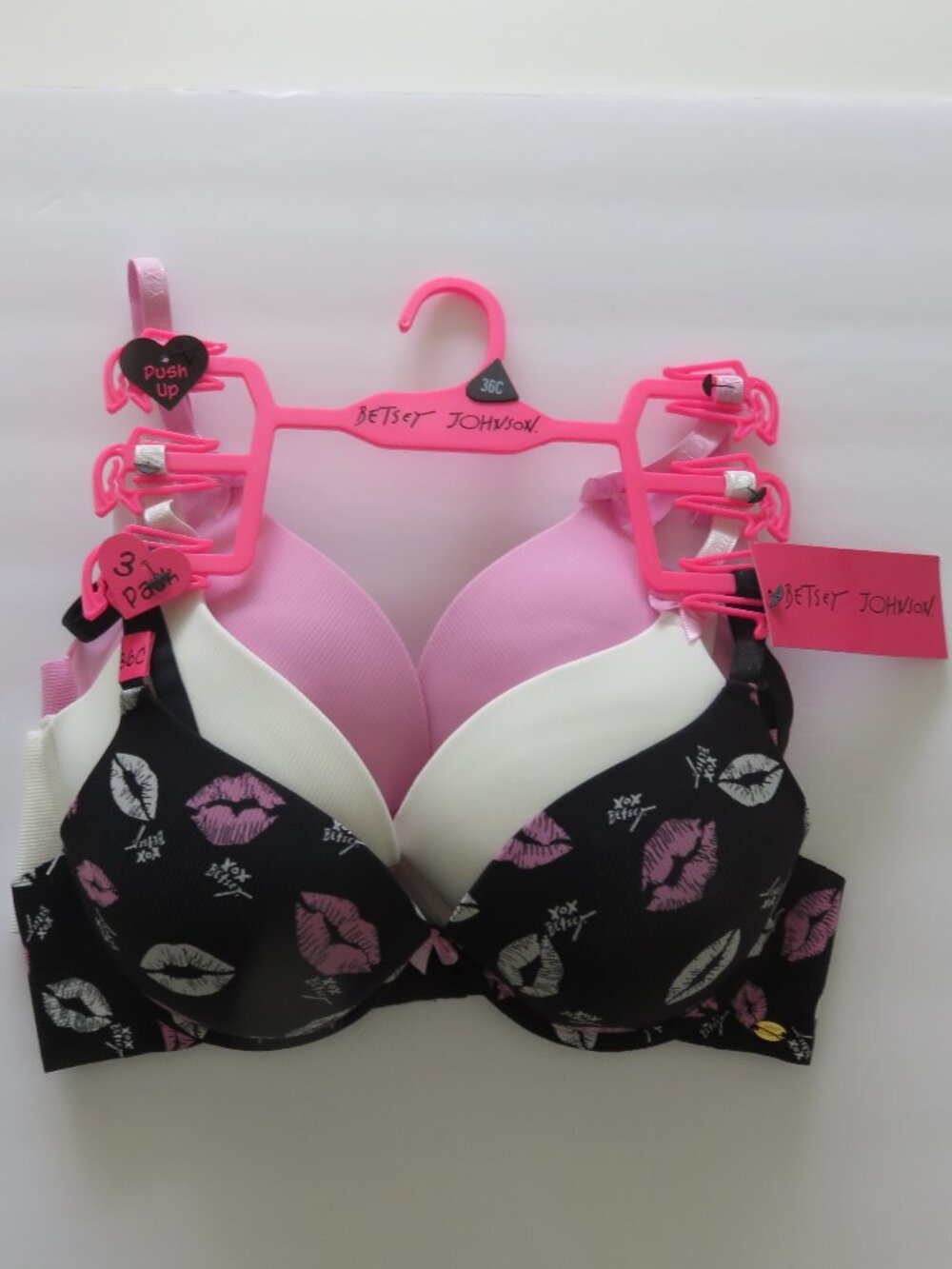 (#145) 3- pack Betsey Johnson Push-Up bras size 36C